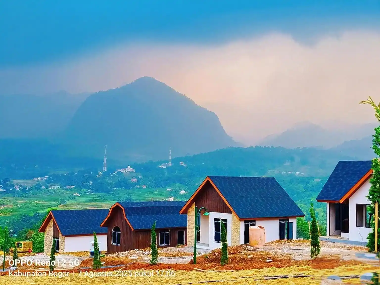 The Hanjawong Villas